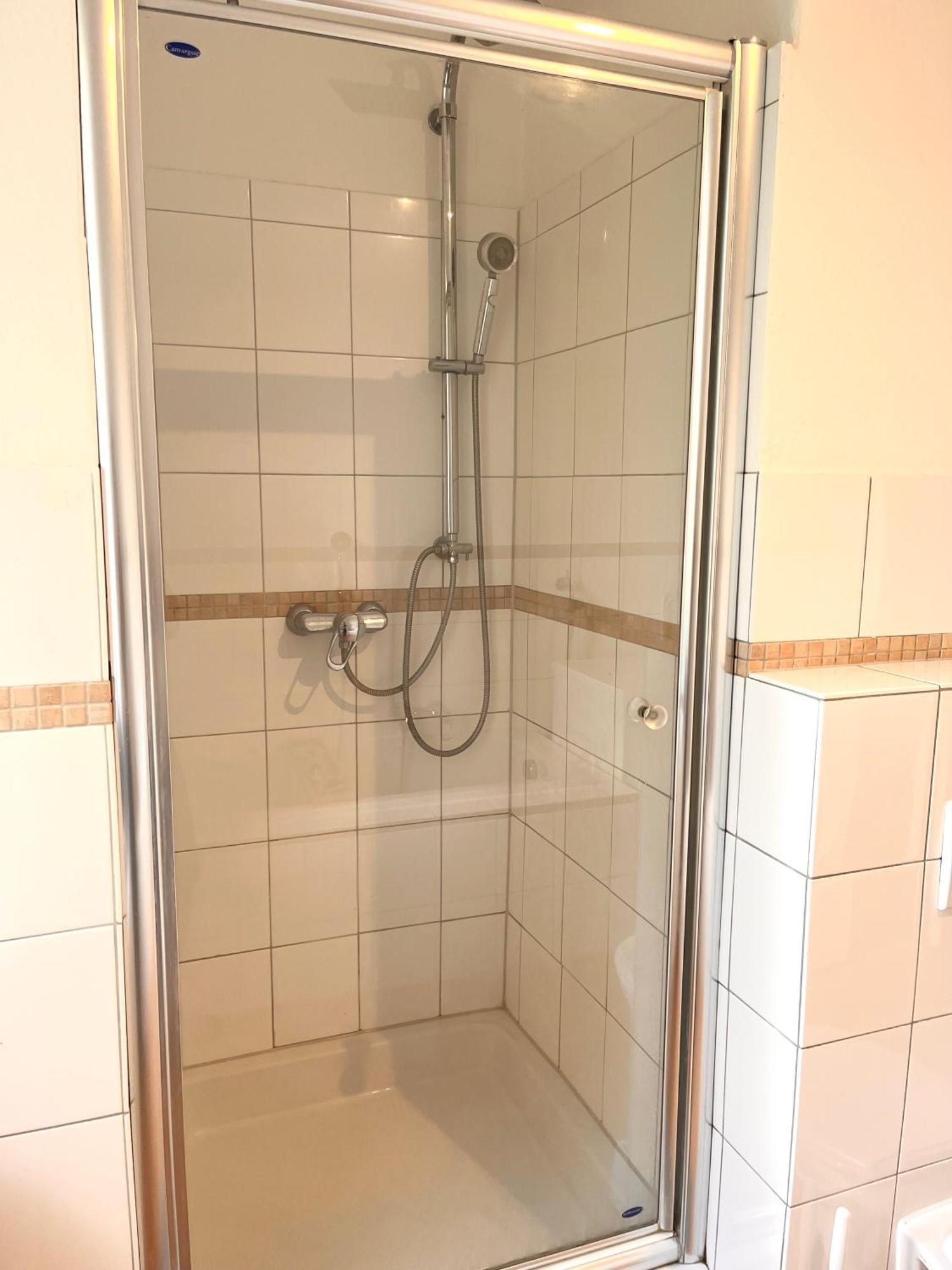 Doppelzimmer Mit Terrasse In Privatem Zuhause Lubecca Esterno foto