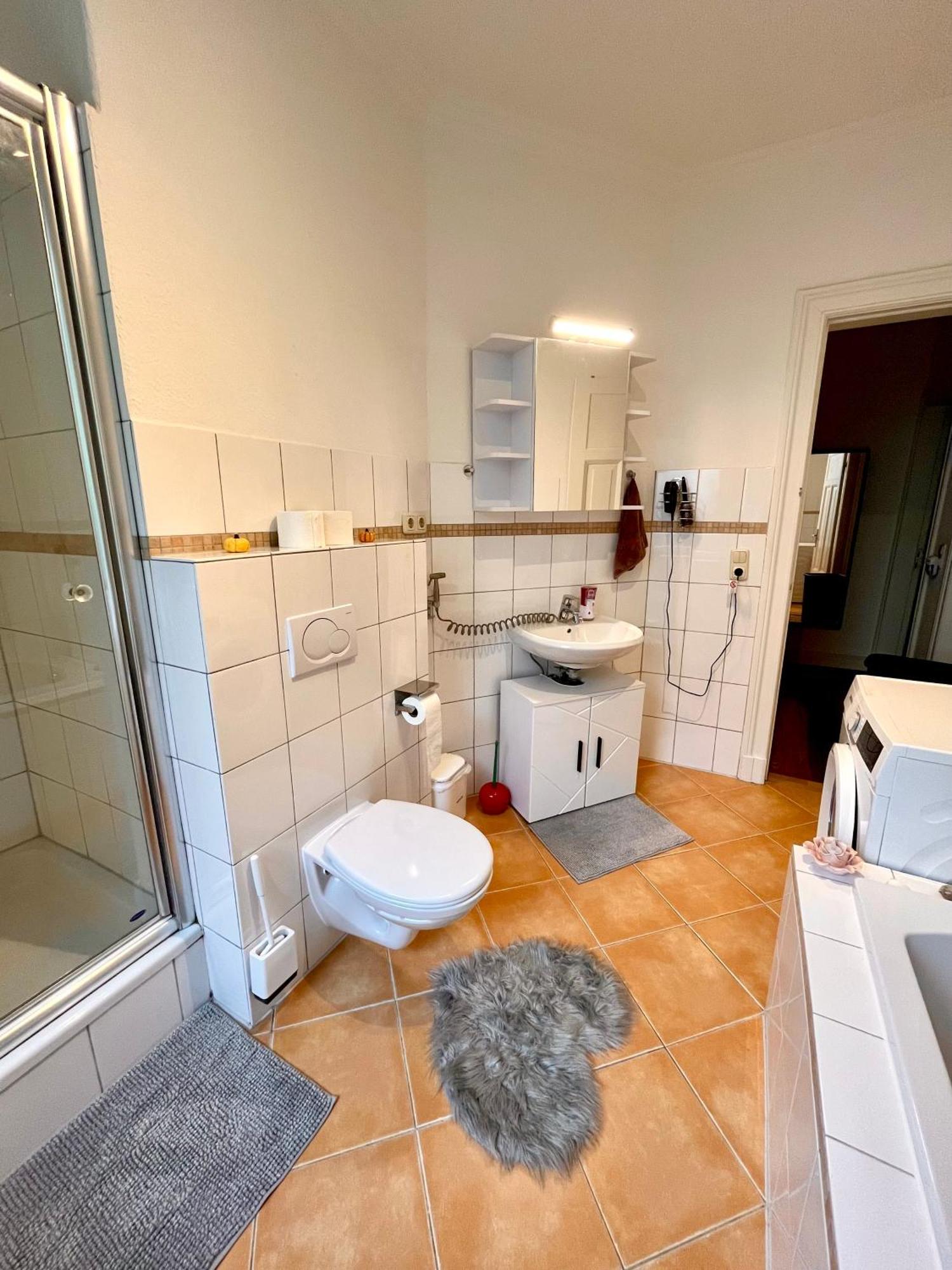 Doppelzimmer Mit Terrasse In Privatem Zuhause Lubecca Esterno foto